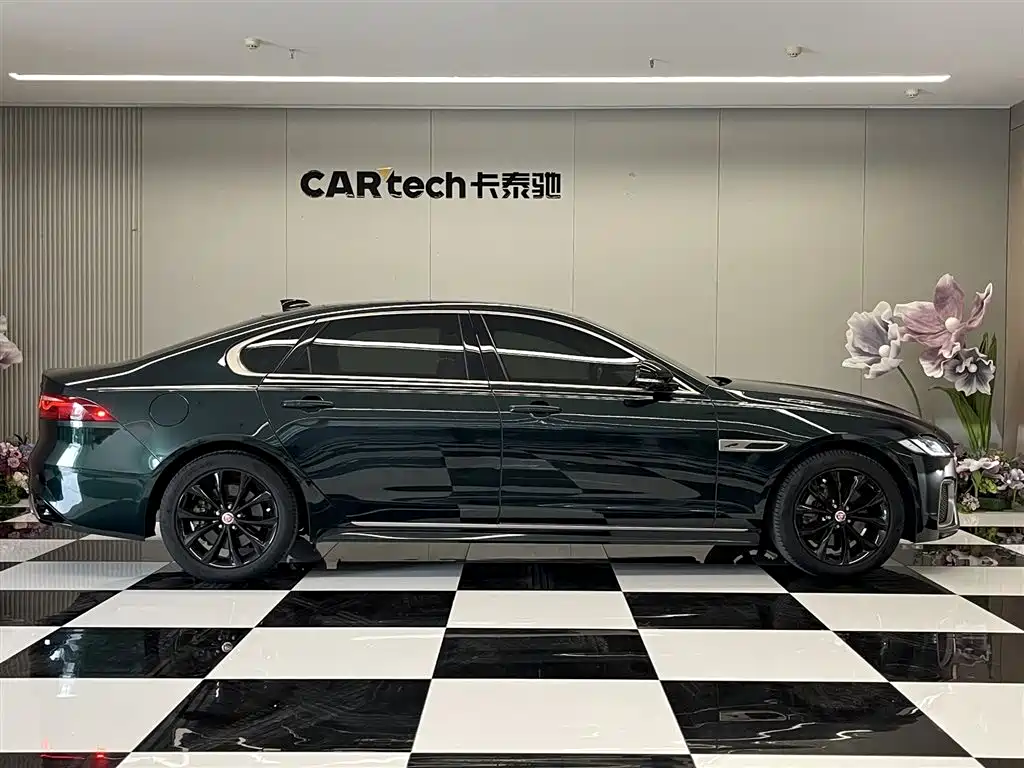 JAGUAR XFL