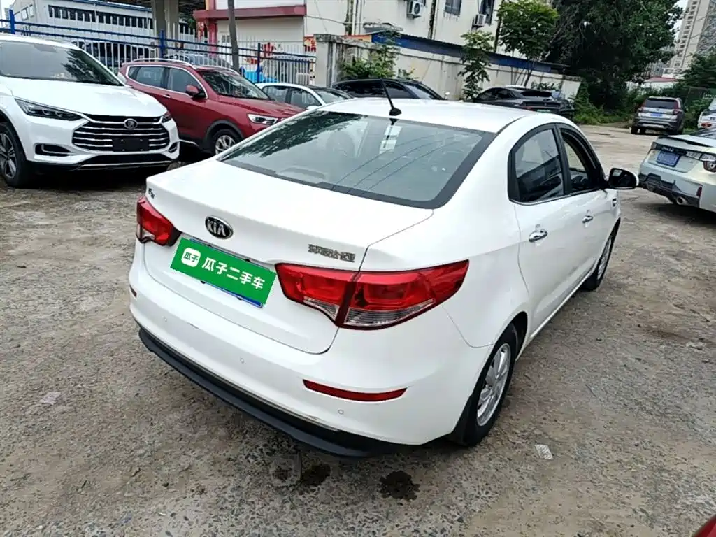 Kia K2 2015 Sedan 1.4L MT GLS фото 7