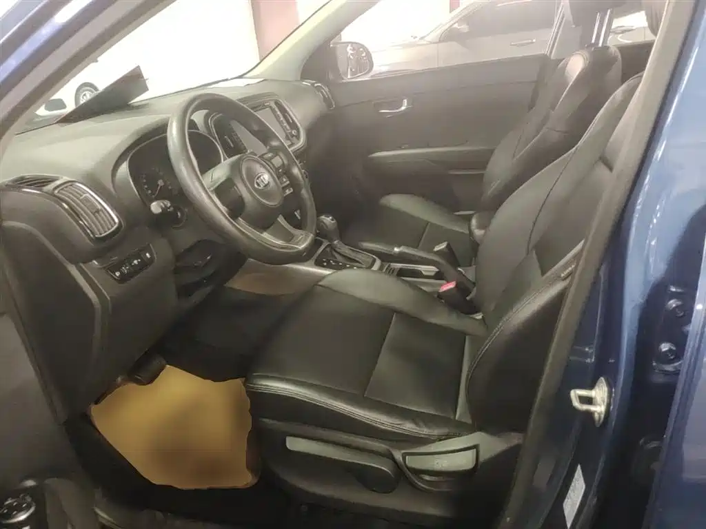 Kia KX3 Smart Run 2015 1.6L Automatic 2WD DLX фото 15