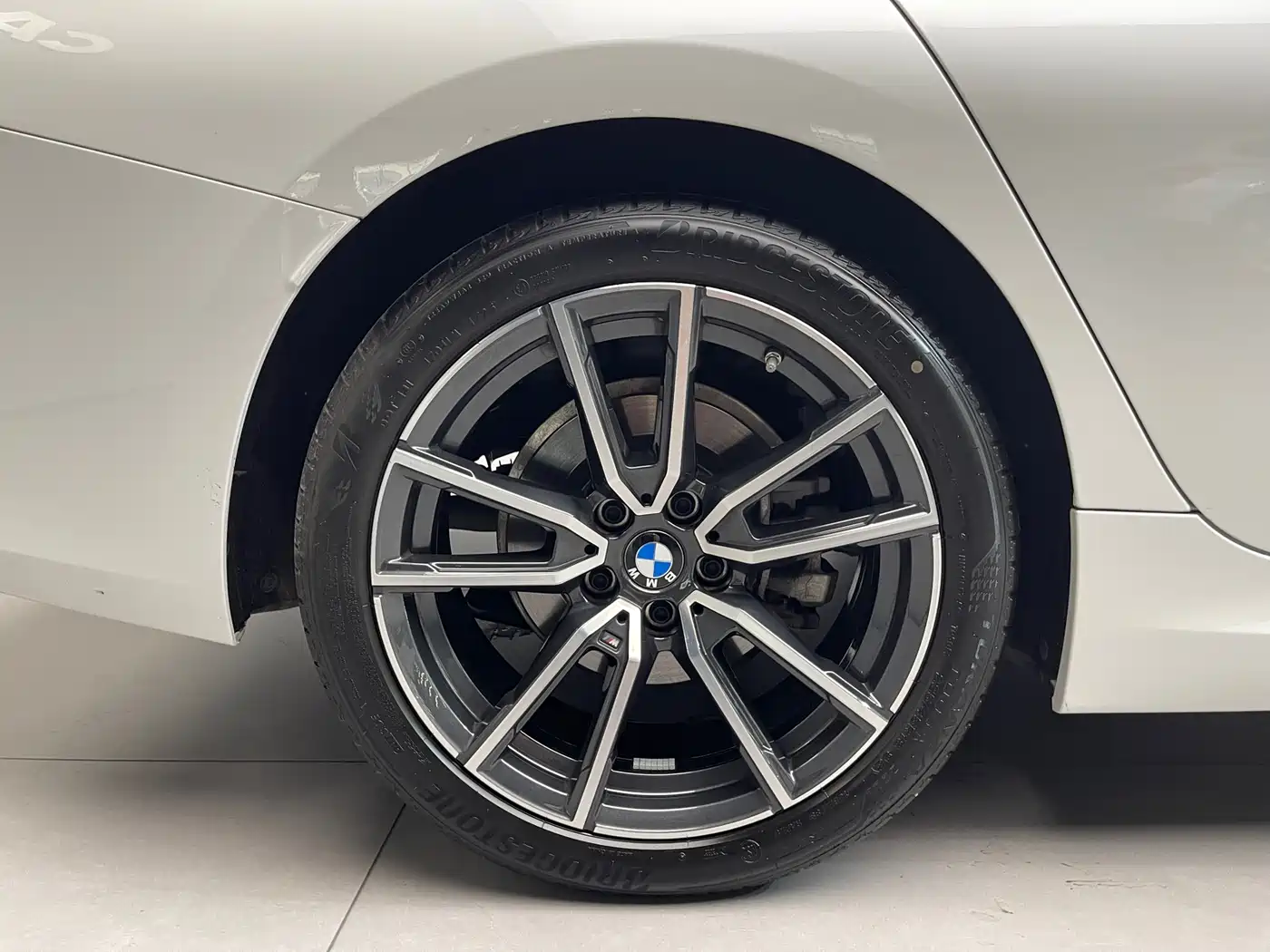 BMW 3 Series 2025 325Li M Sport Package фото 26