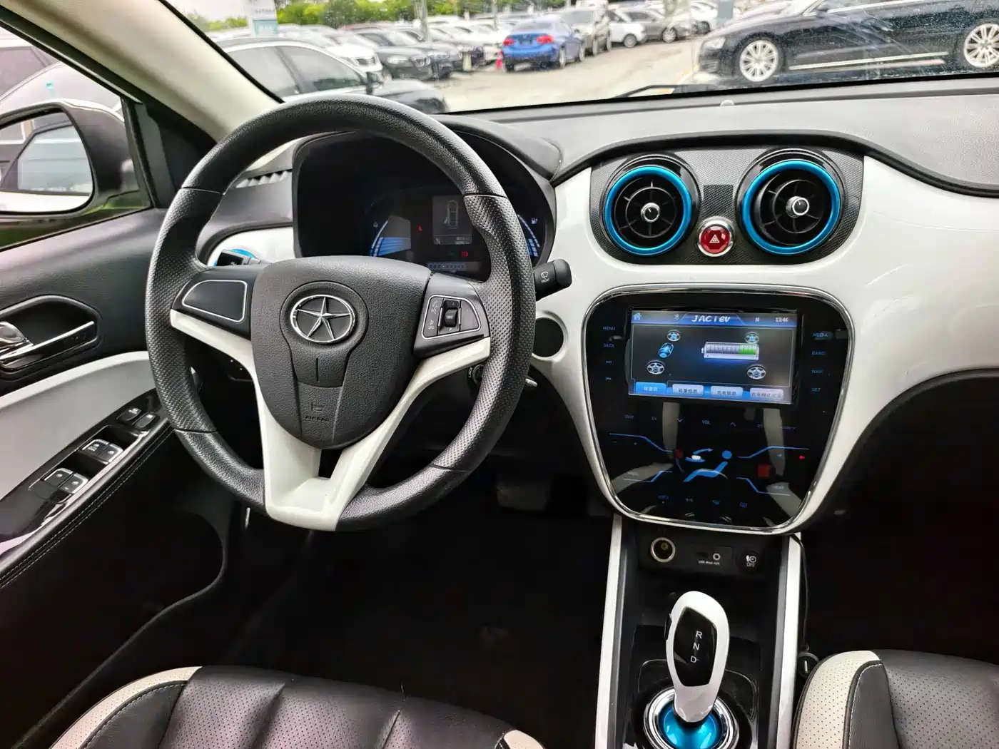 JAC Motors JAC iEV 2015 2015 iEV5
