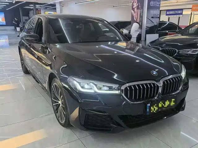 BMW 5 Рестайлинг, 530Li, Лидер, M Спорт-пакет