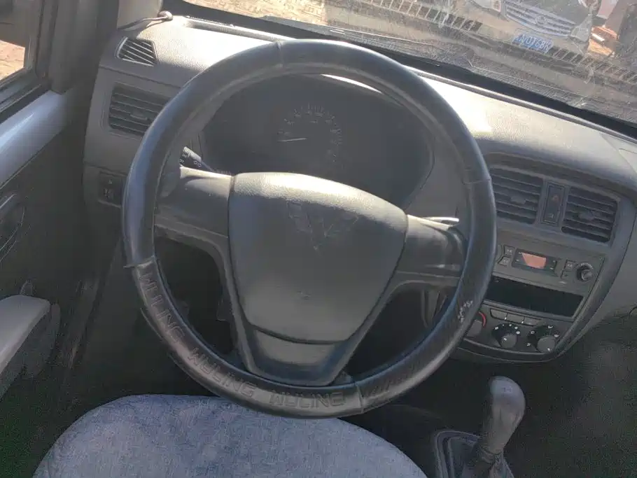 Wuling Motors Wuling Rongguang 2020 2020 1.2L S Basic Model China VI