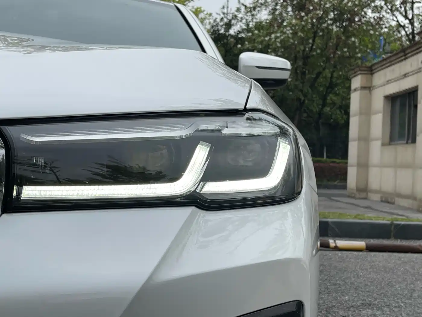 BMW 5 Series 2023 530Li Leading M Sport Package фото 8