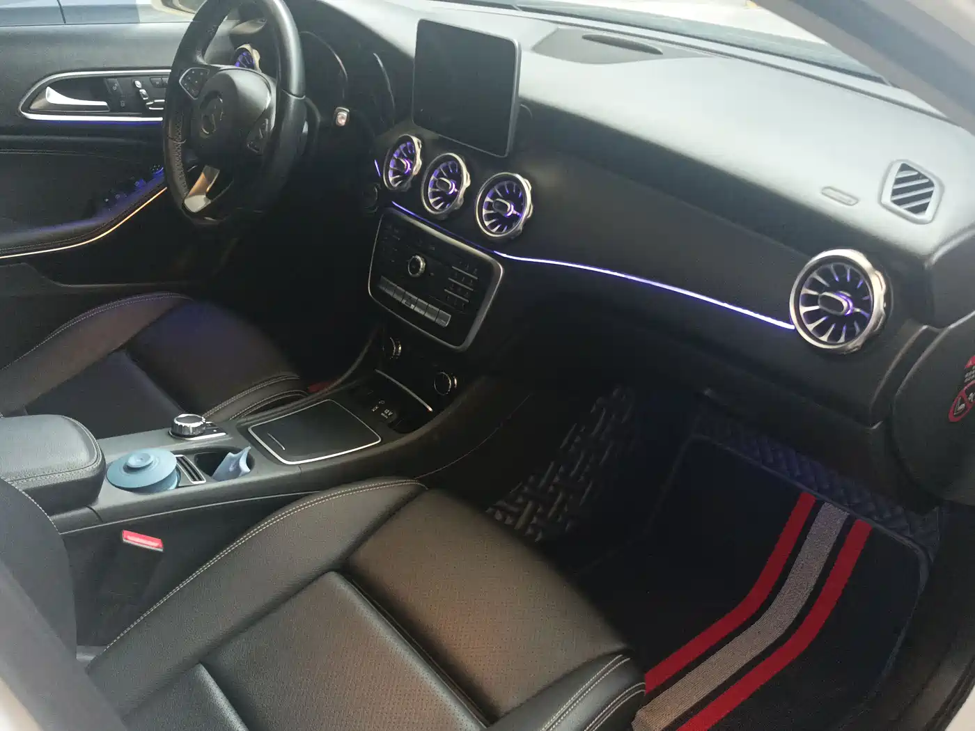 Mercedes-Benz GLA 2017 GLA 200 Dynamic фото 10
