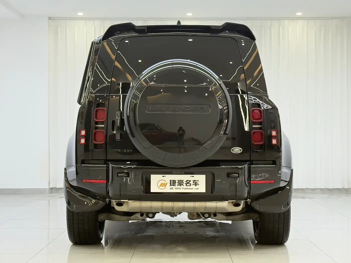 Land Rover Defender 2025 110 3.0T P400 -Dynamic HSE фото 16