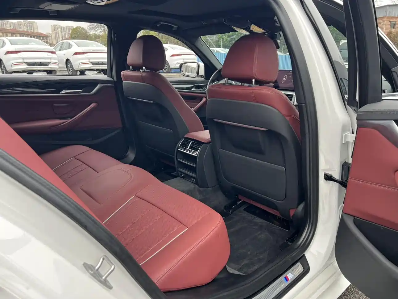 BMW 5 Series 2022 Model Second Facelift 525Li M Sport Package фото 14