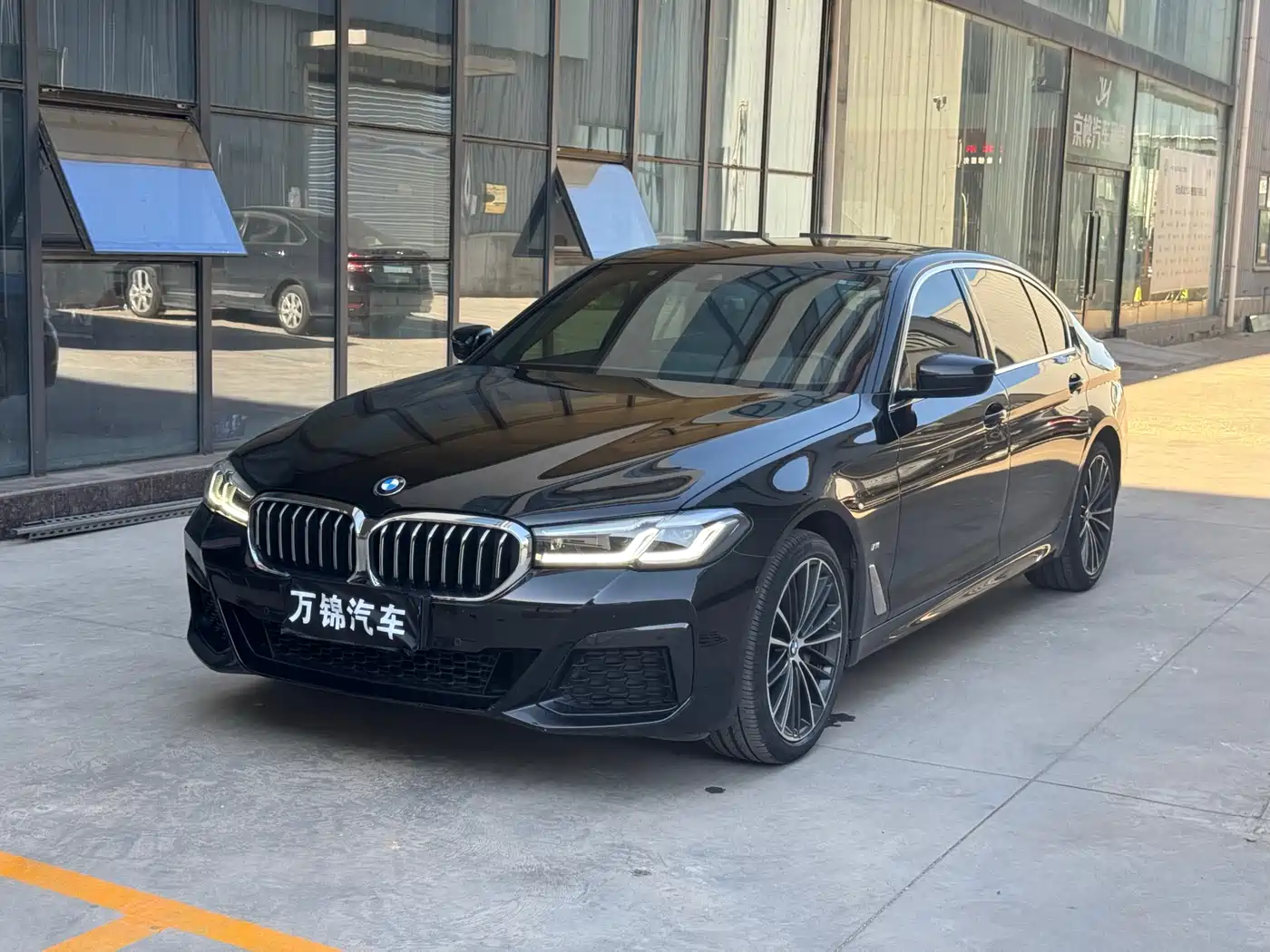 BMW 5-SERIES