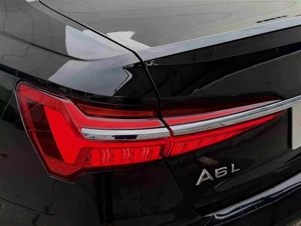 Audi A6L 2023 40 TFSI Luxury Dynamic фото 15