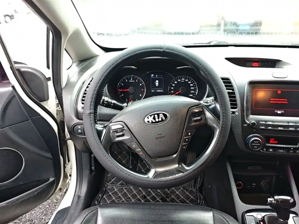 Kia K3 2017 1.6L Automatic 15th Anniversary Special GLS фото 11