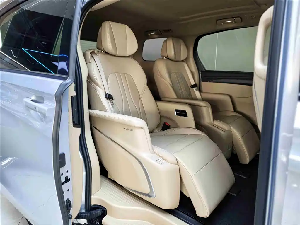 Buick GL8 New Energy 2025 Land Honor Premium Edition 7-Seater фото 11