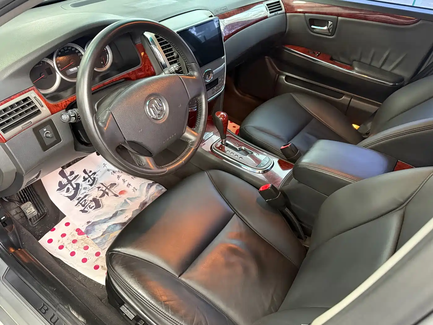 Photo 4 - Buick LaCrosse