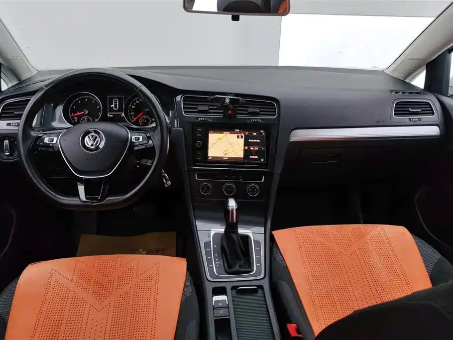 Volkswagen Golf 2019 1.6L Auto Comfort (China V) фото 12