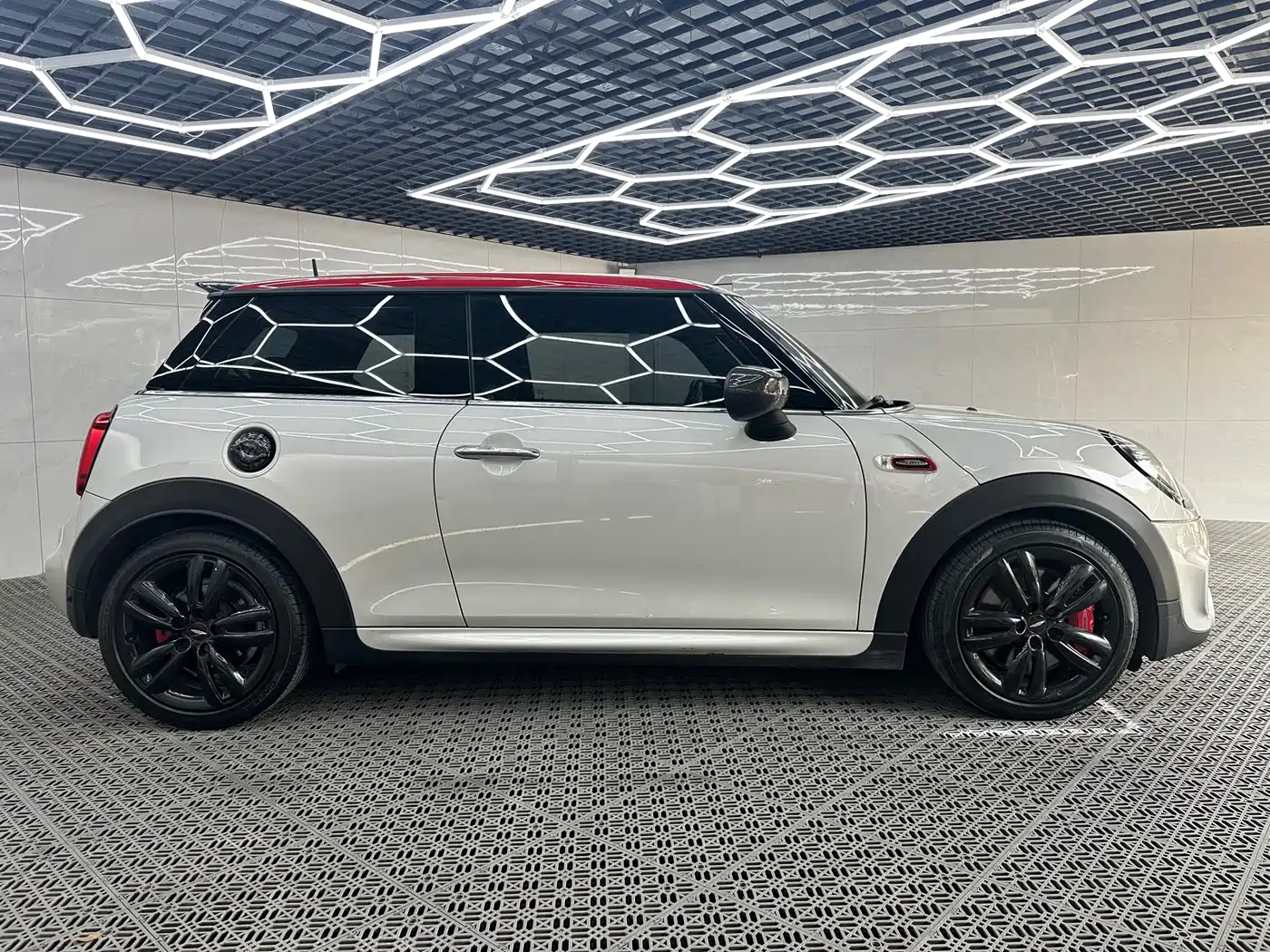 MINI JCW 2020 2.0T JOHN COOPER WORKS фото 3
