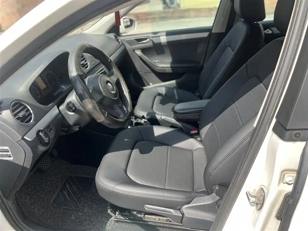 Volkswagen Jetta 2015 Value Edition 1.6L Automatic Fashion фото 7