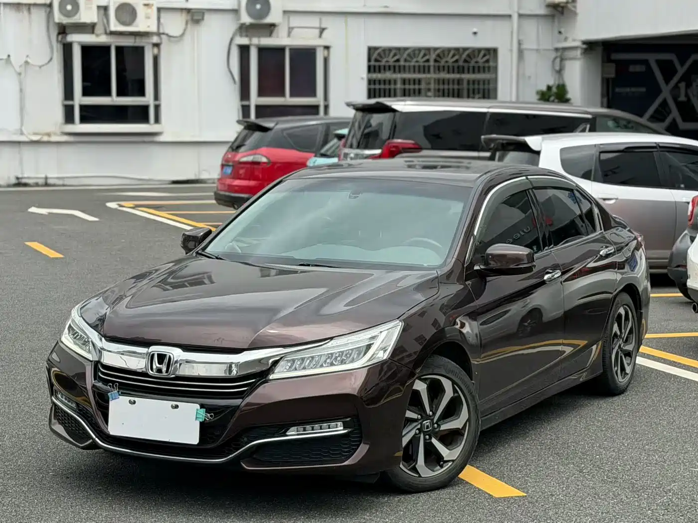 Фото 16 - Honda Accord