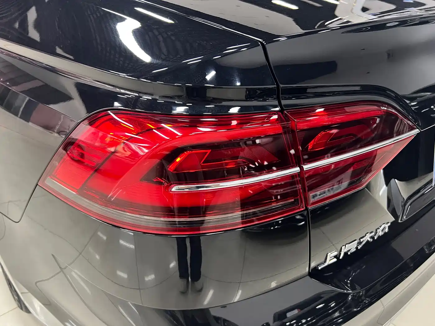 Volkswagen Phideon 2021 380TSI Luxury Edition фото 12