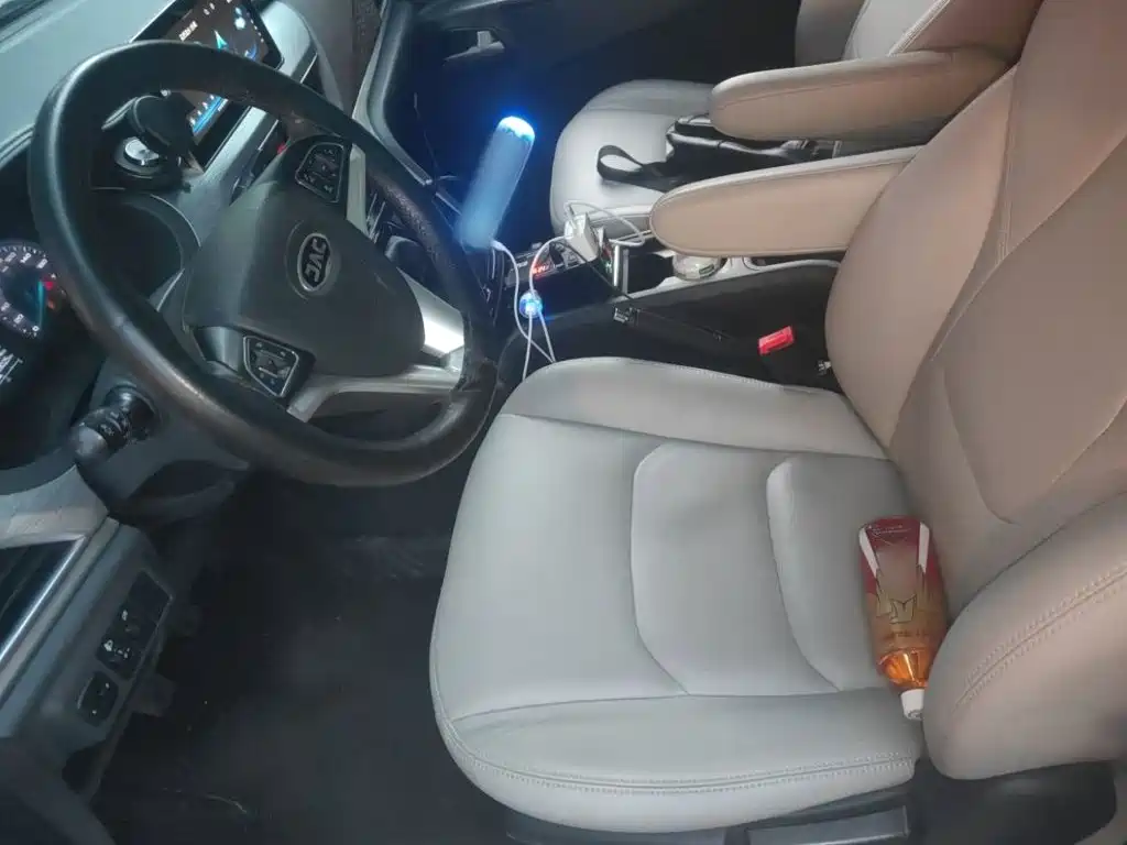 JAC Refine M3 2023 2023 1.8L 7/8-seater Smart Connect Edition