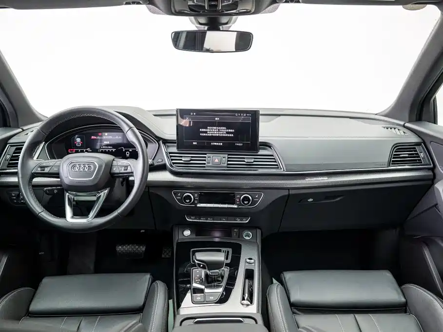 Audi Q5L 2023 40T Luxury Dynamic фото 6