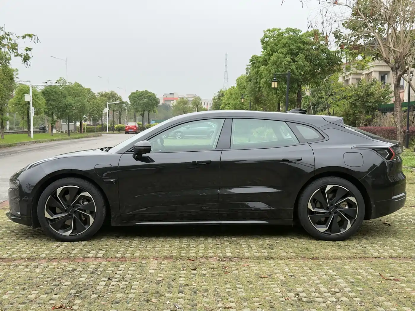 ZEEKR EXTREME KRYPTON 001