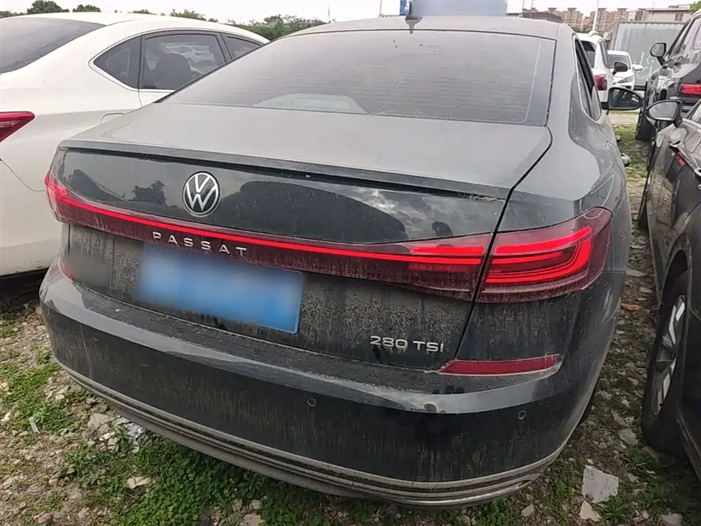 Volkswagen Passat 2022 280TSI Business Edition фото 6
