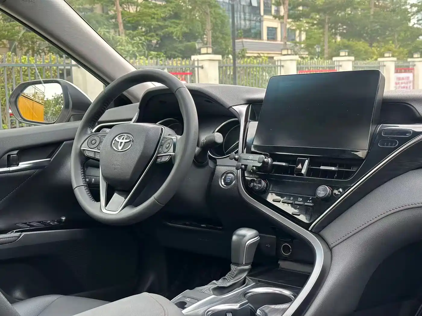 Toyota Camry 2021 2.0G Luxury Edition фото 29