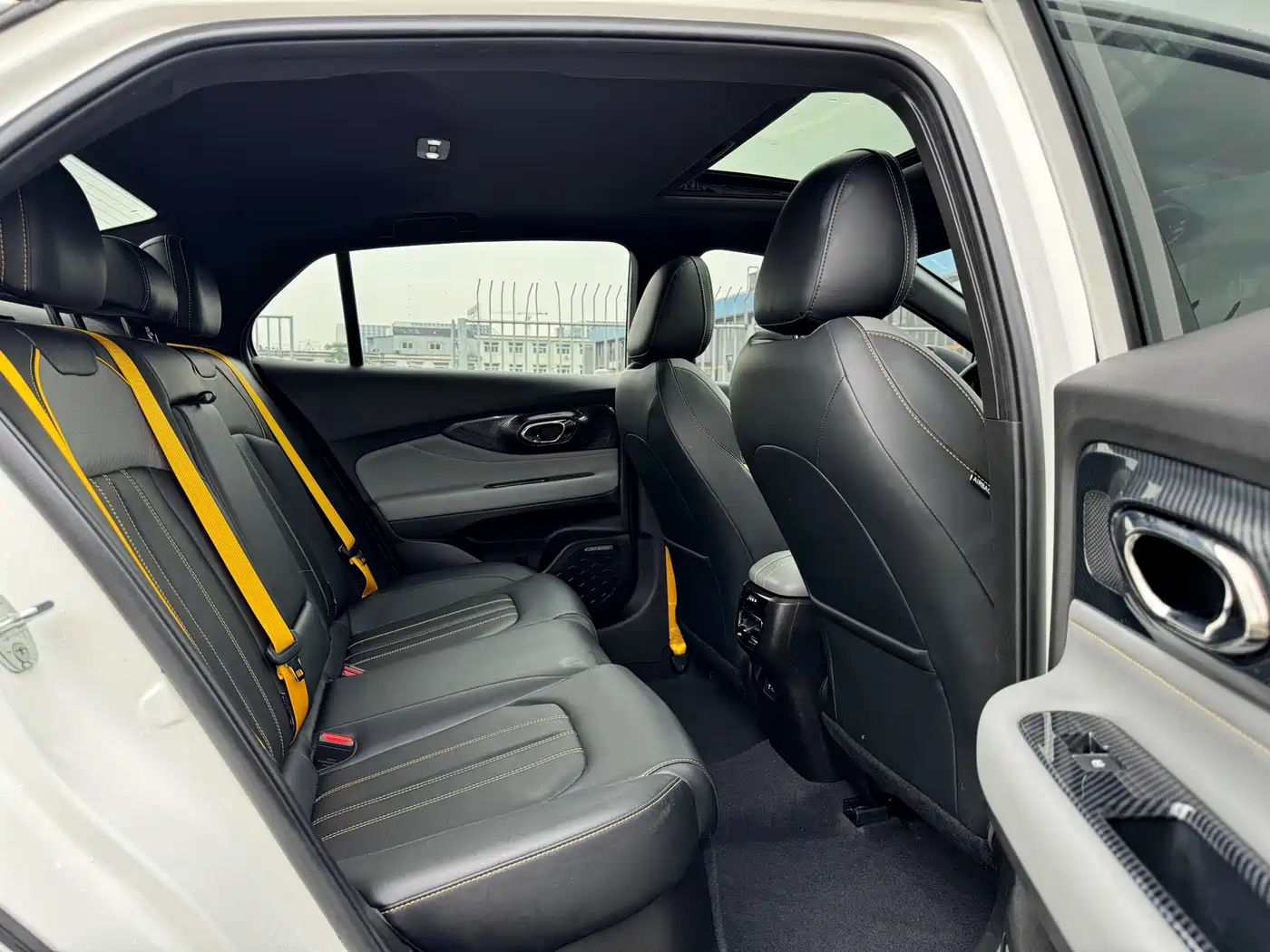 GAC Trumpchi Trumpchi Emkoo 2023 270T DCT J16 Edition фото 11