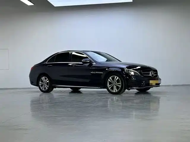 Mercedes-Benz C-Class 2018 C 200 L Sport Edition фото 3