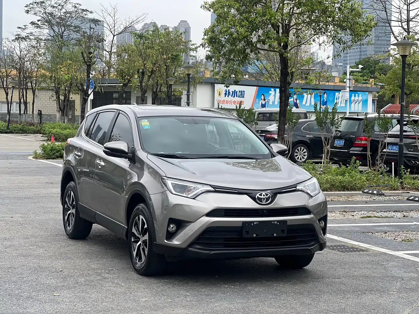 Toyota RAV4 Rongfang 2019 2.0L CVT 2WD Trend Edition China VI фото 3