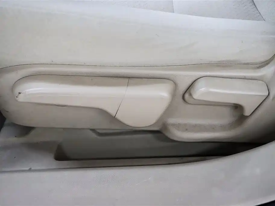 BAIC E-Series 2014 2013 Sedan 1.5L Automatic Letian Edition