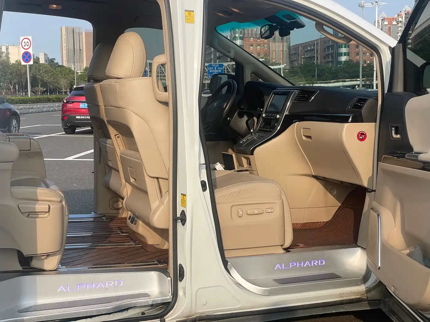 Toyota Alphard 2012 3.5L Luxury Edition фото 13