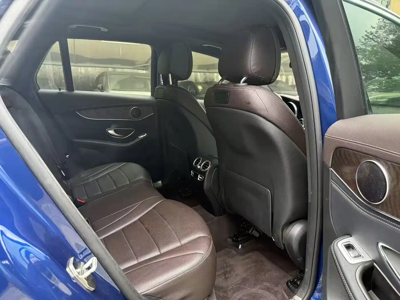 Mercedes-Benz GLC 2016 GLC 300 4MATIC Dynamic фото 6