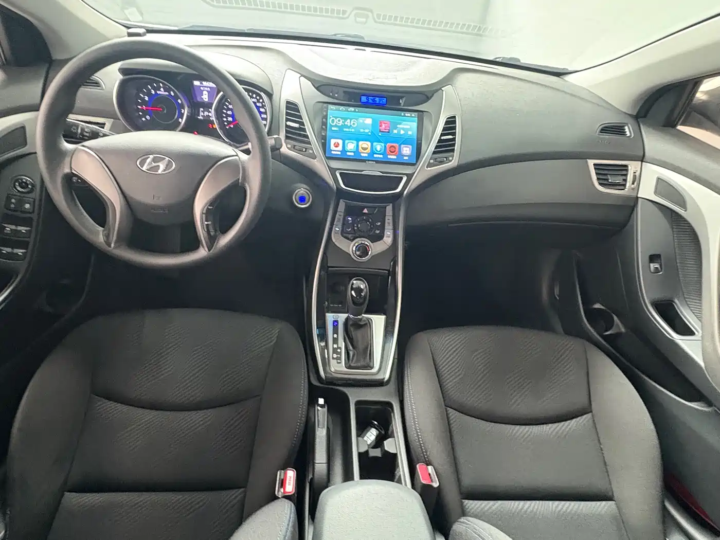 Hyundai Langdong 2013 1.6L Automatic Leading фото 10