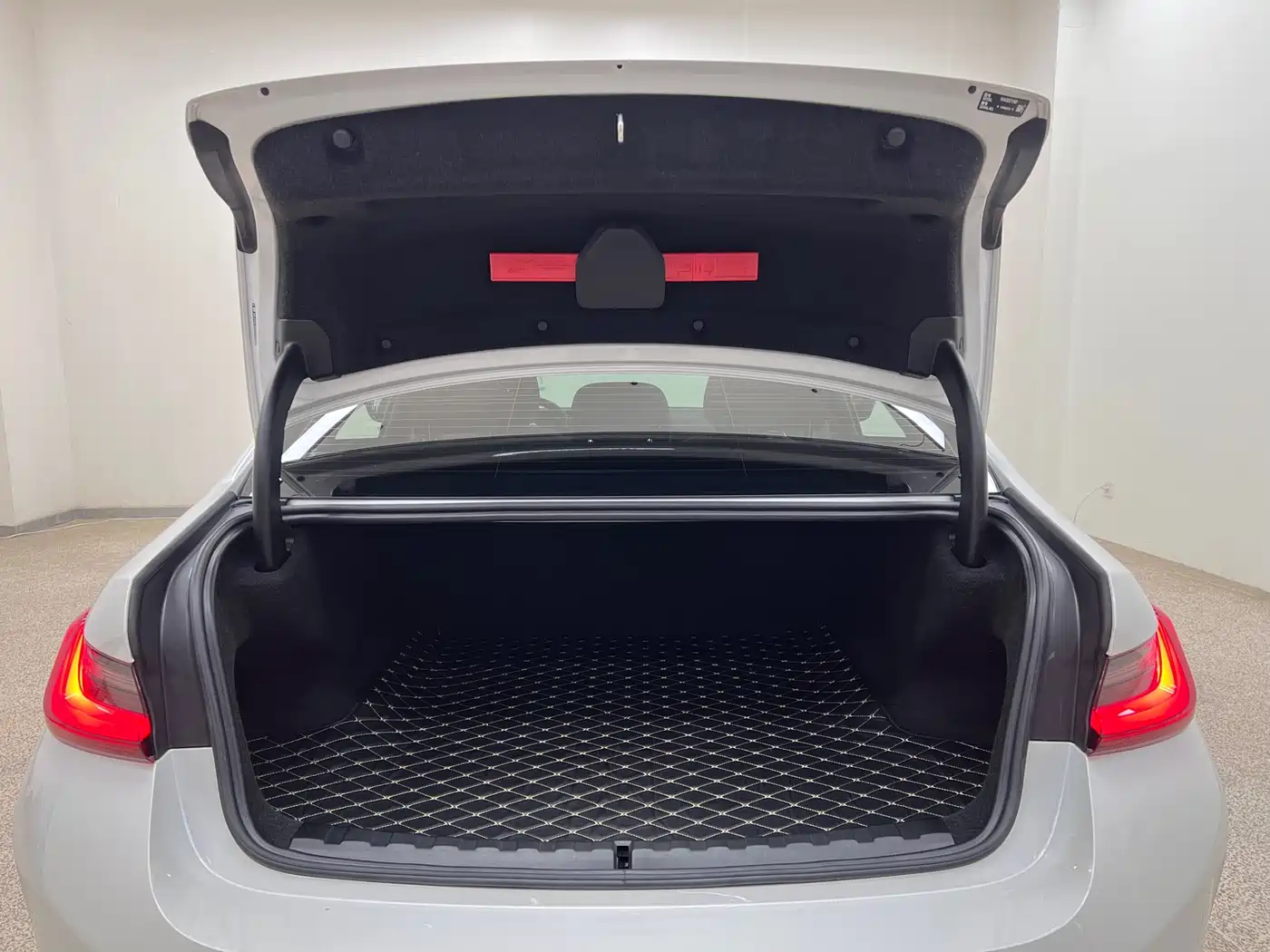 BMW i3 2024 eDrive 40 L Night Sport Package фото 36
