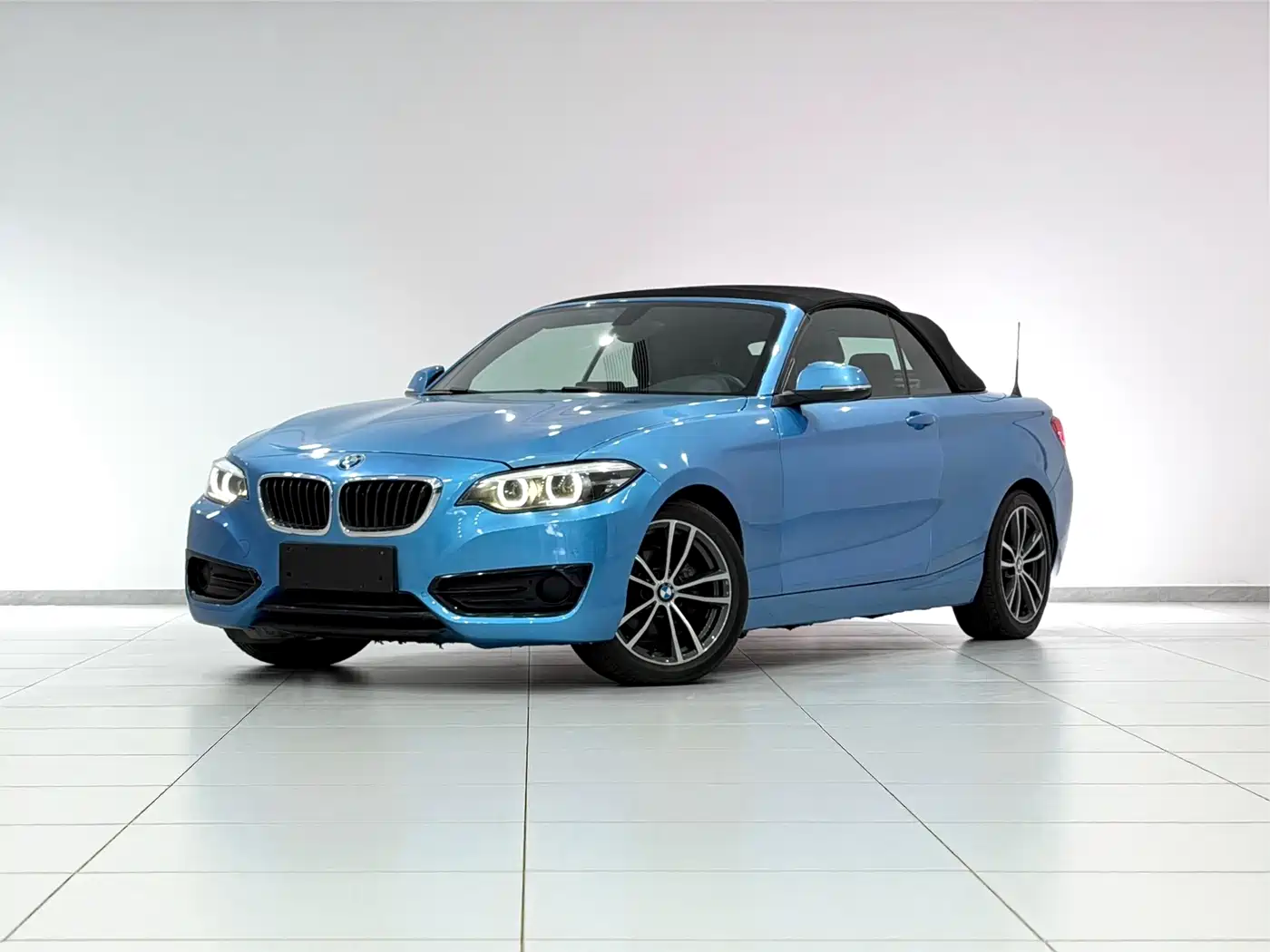 BMW 2 Series (Import) 2018 220i Convertible Coupe Sport Design Package фото 15