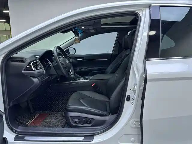 Toyota Camry 2019 Facelift 2.5G Luxury Edition фото 5