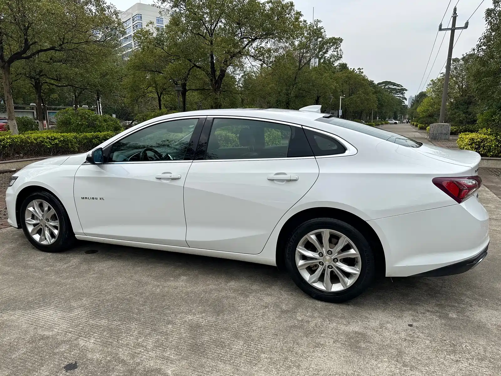 Фото 10 - Chevrolet Malibu XL