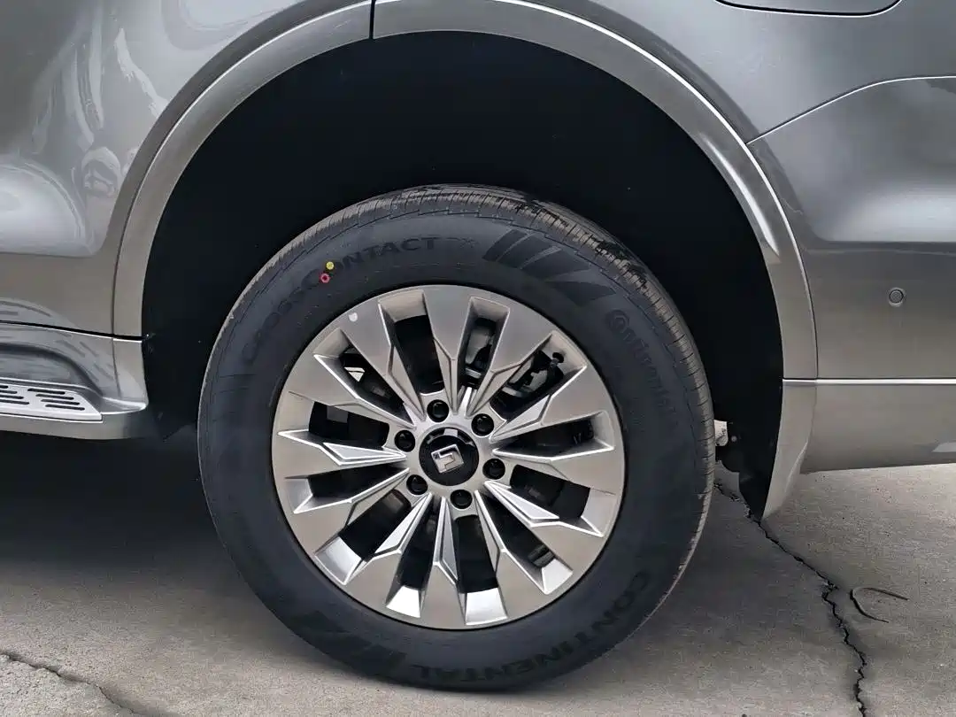 Tank 500 EV 2026 Hi4-Z Smart Edition фото 7