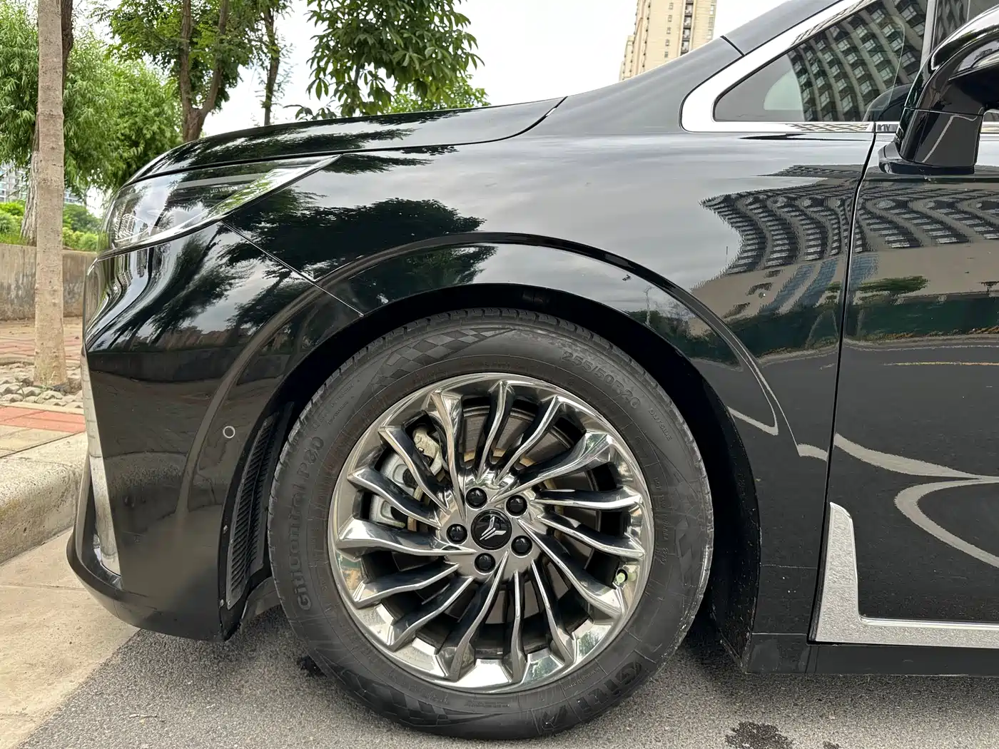 Voyah Auto Voyah Dreamer 2024 PHEV Extended Range Flagship Edition фото 10