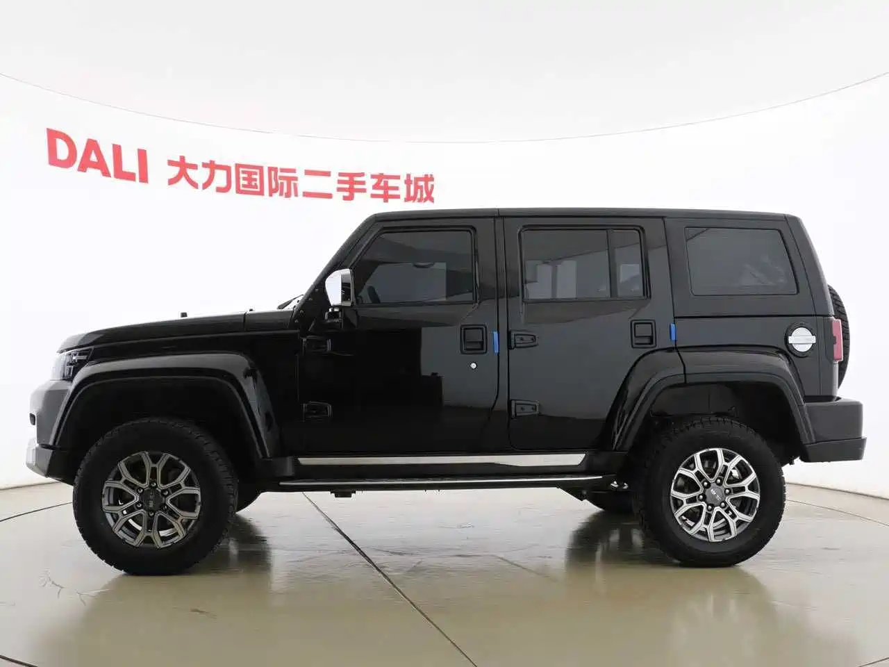 BAIC ORV Beijing Offroad BJ40 2023 2.0T Auto 4WD Urban Hunter Knight Edition фото 4