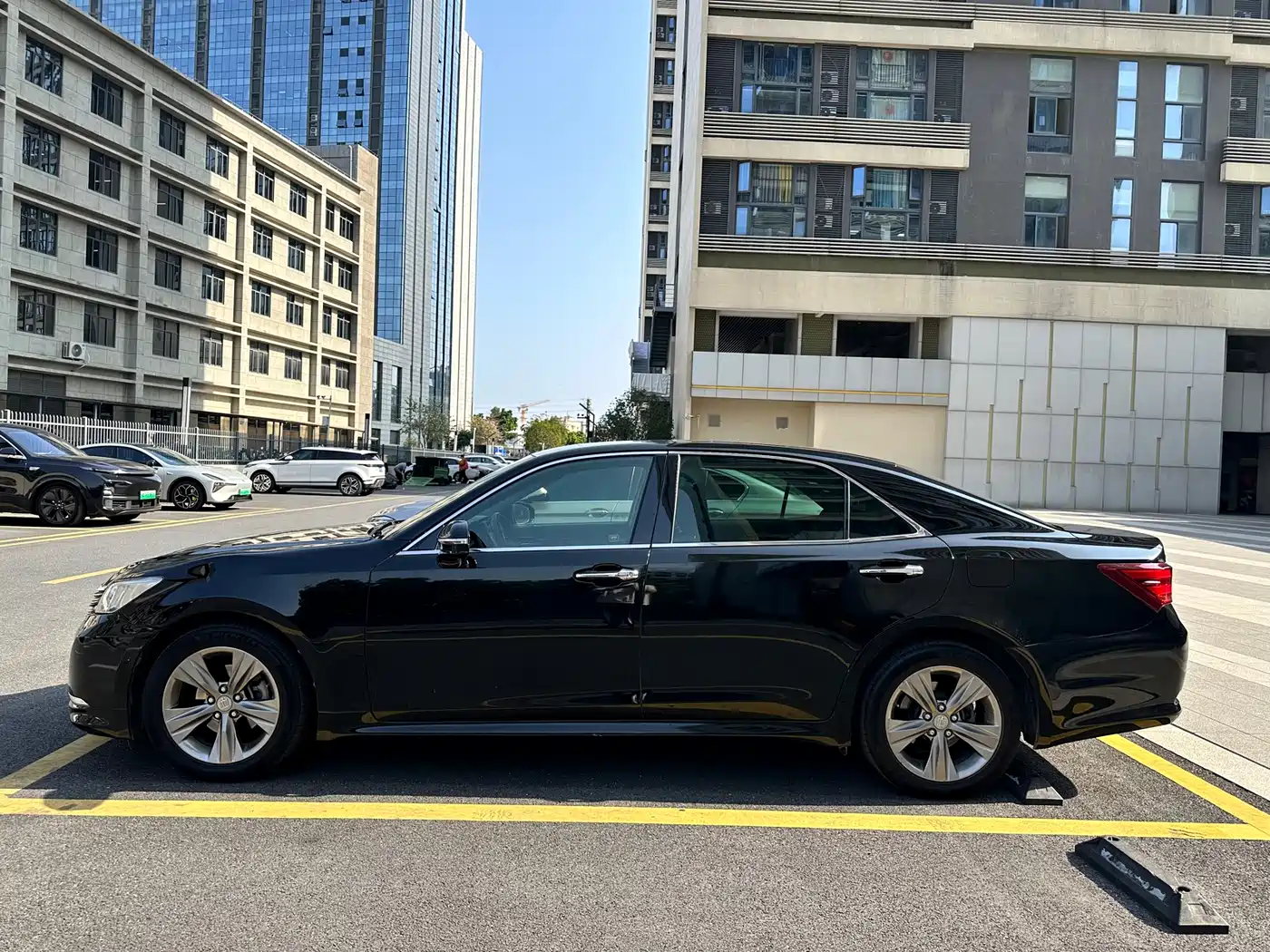 Toyota Crown 2015 2.0T Fashion фото 12