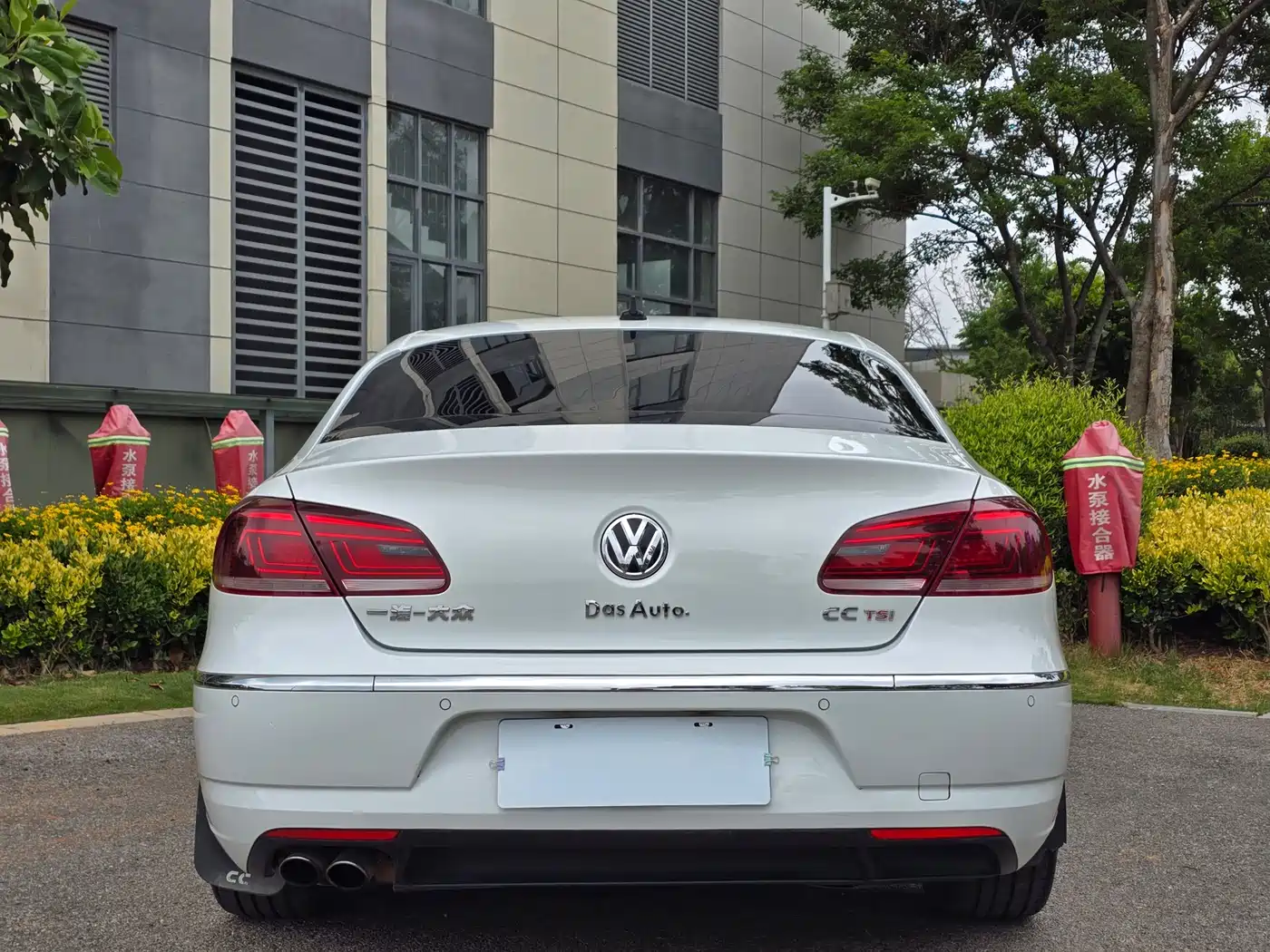 Volkswagen FAW-Volkswagen CC 2016 Model 1.8TSI Luxury фото 5