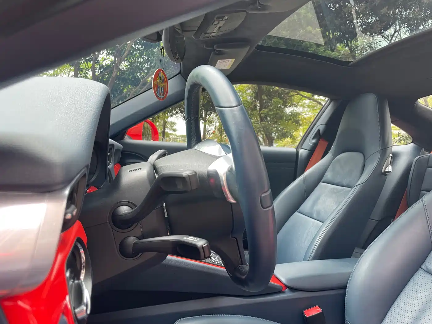 Porsche 911 2015 Carrera 4 3.4L Style Edition фото 31