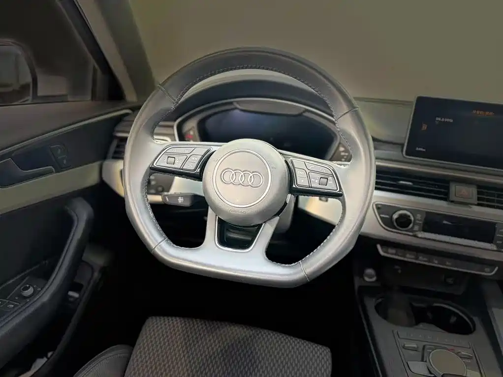 Audi A4L 2018 30th Anniversary 40 TFSI Sport фото 17