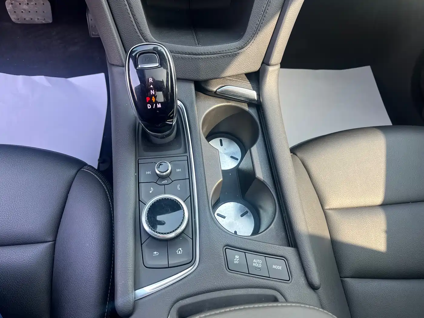 Cadillac XT5 2024 2.0T FWD Fashion Edition фото 10