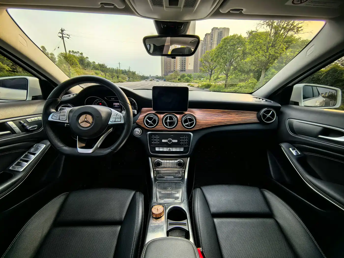 Mercedes-Benz GLA 2019 GLA 200 Dynamic фото 9