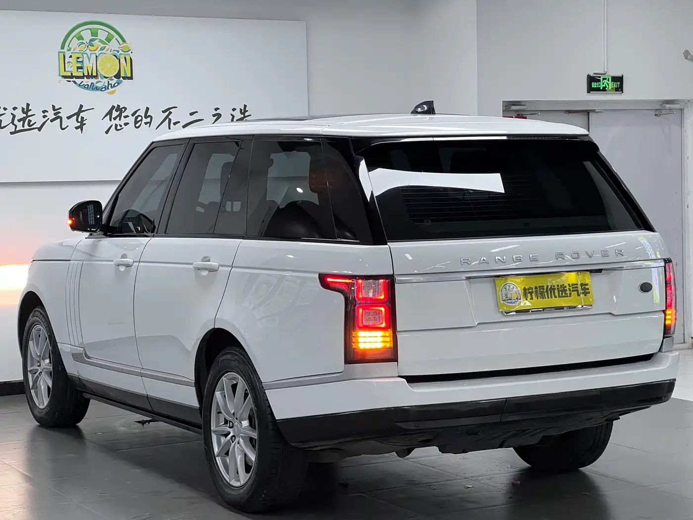 Land Rover Range Rover фото 10