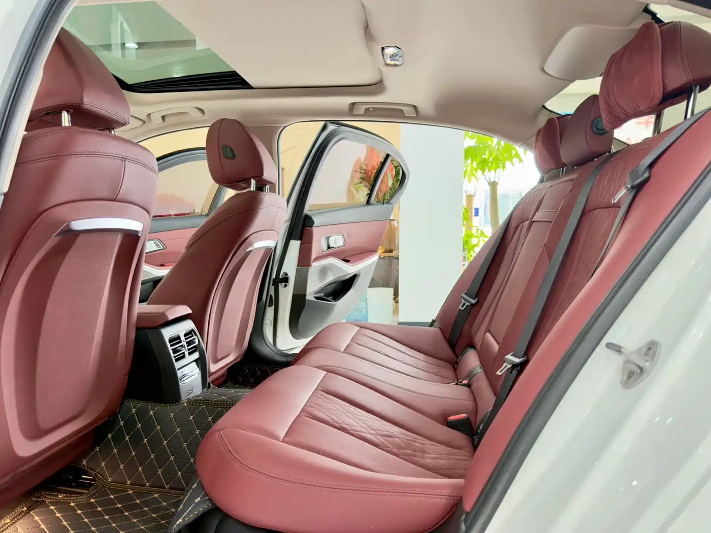 BMW i3 2022 eDrive 35 L фото 6