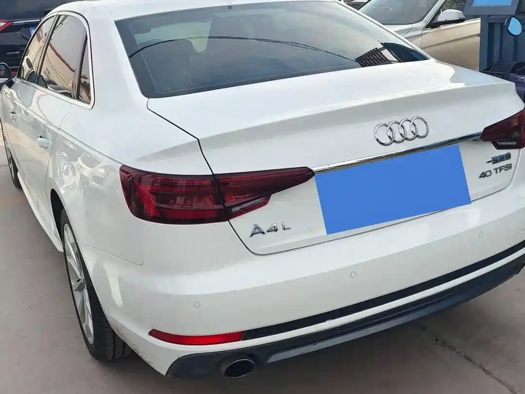 Audi A4L 2018 30th Anniversary 40 TFSI Fashion фото 7
