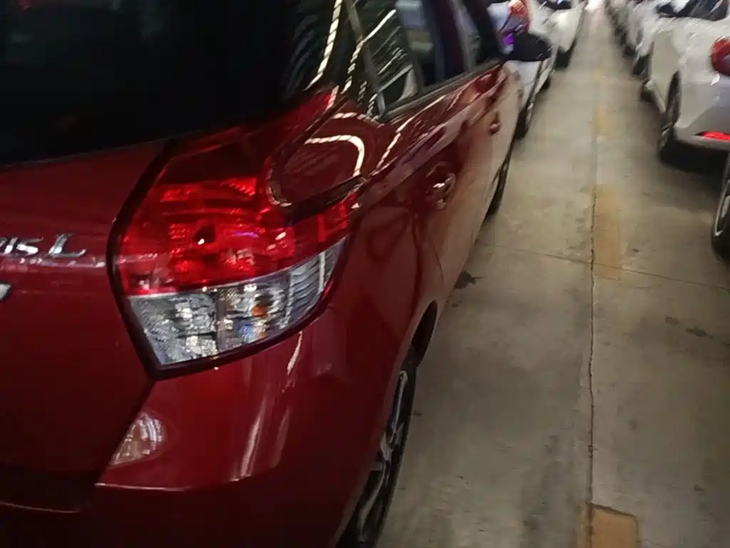 Toyota YARiS L Zhi Xuan 2015 1.5E Auto Charming Edition фото 8
